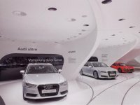 進口汽車旗艦店展廳室內展示效果-2209-03