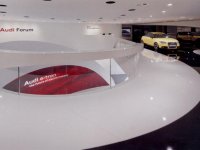 進口汽車旗艦店展廳室內展示效果-2209-06